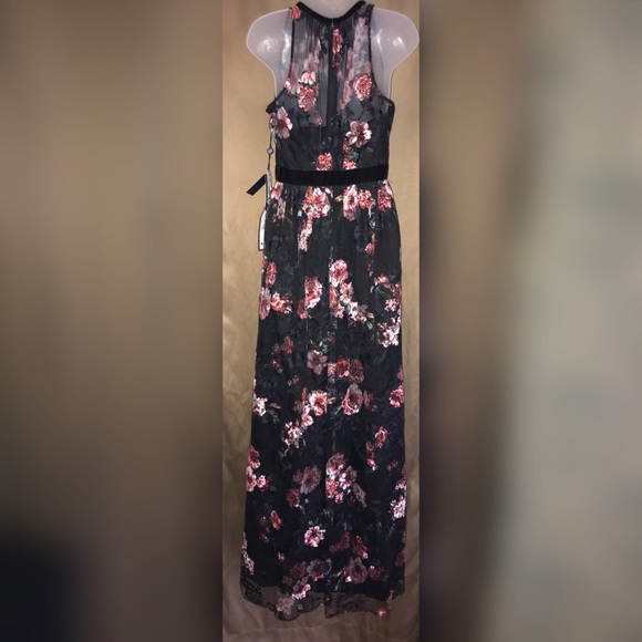 SOLD Adrianna Papell Sleeveless Gown - Picture 5 of 8